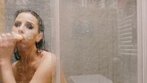  She’s Want to Suck and I Give Her My Cock - Passionate Blowjob in Shower