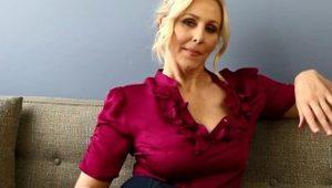  Dirty Talkin Milf Teacher Ms. Julia Ann Teaches Masturbation