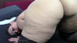  BBW PAWG MILF SAMANTHAS BIGBUTT BLACK STOCKINGS TEASE (HD)